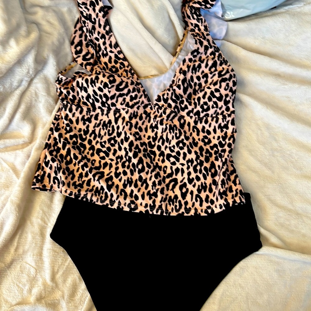 Bathing suit